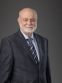 Richard Hart standing